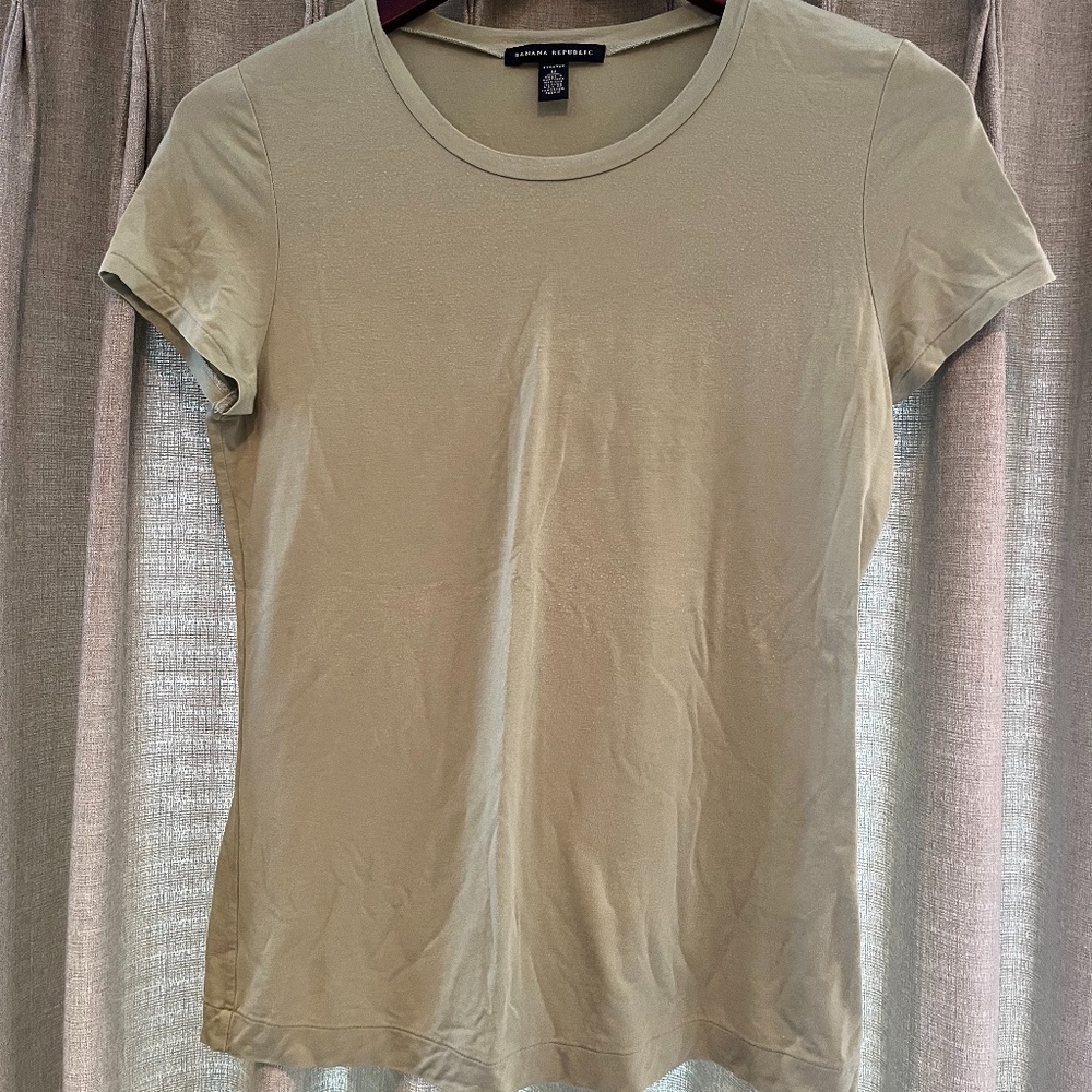 Sage green Banana Republic soft T-shrit